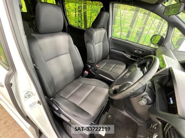 Toyota VOXY 2019-10 8056007-7