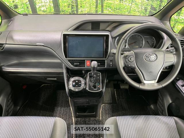 Toyota VOXY 2016-10 8056013-1