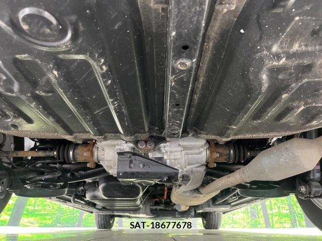 Toyota VOXY 2024-11 8056032-19