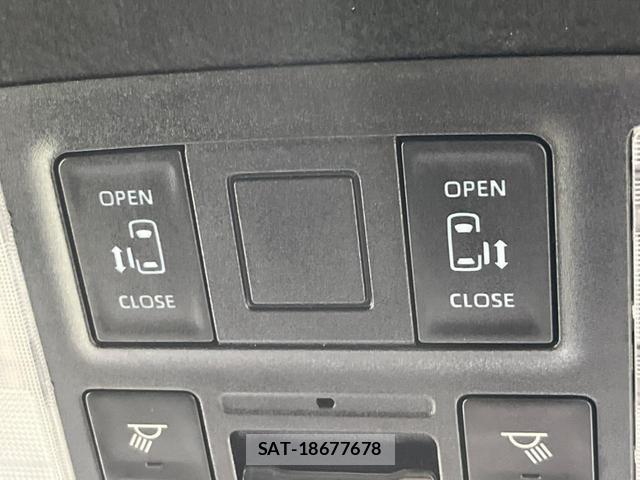 Toyota VOXY 2024-11 8056032-5