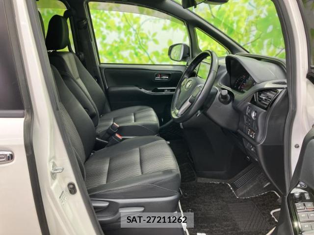 Toyota VOXY 2018-12 8056109-4