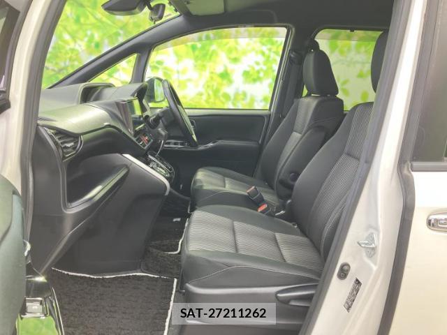 Toyota VOXY 2018-12 8056109-6
