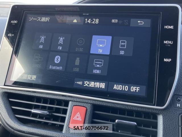 Toyota VOXY 2021-04 8056140-11
