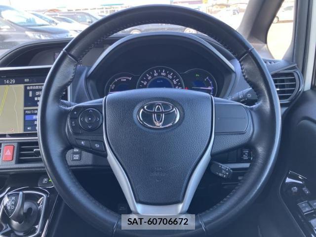 Toyota VOXY 2021-04 8056140-14