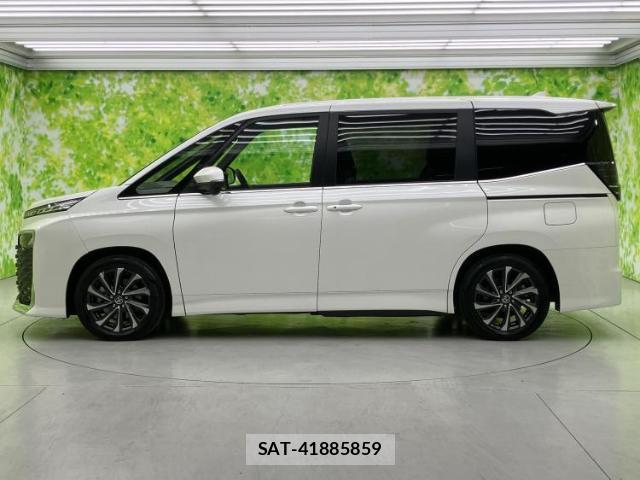 Toyota VOXY 2023-01 8056144-1