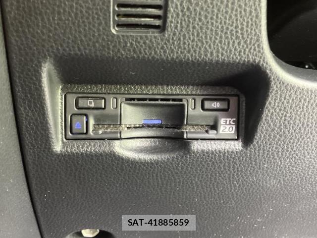 Toyota VOXY 2023-01 8056144-17