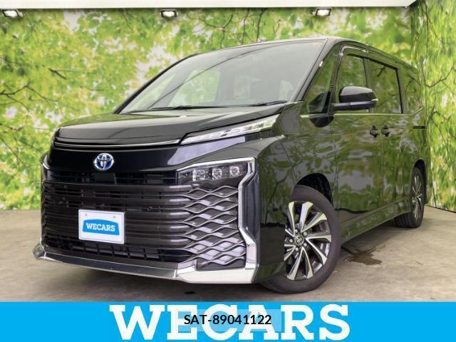 Toyota VOXY 2024-10 8056191-0