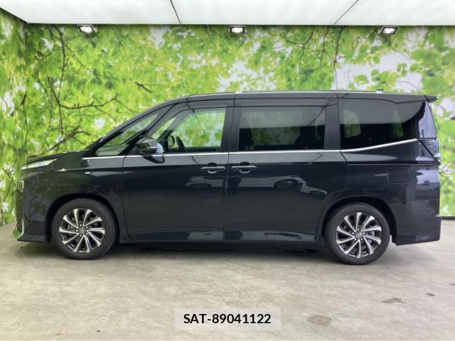 Toyota VOXY 2024-10 8056191-1