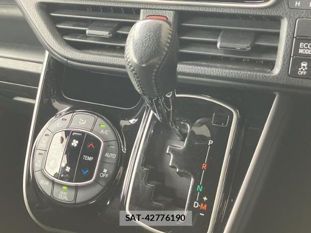 Toyota VOXY 2019-09 8056195-16