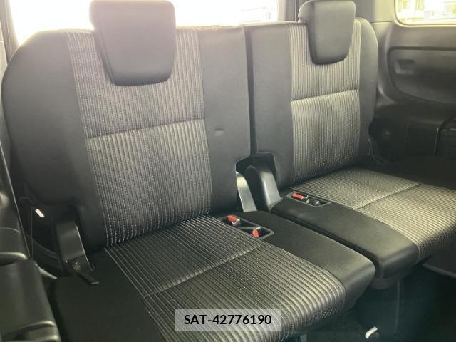 Toyota VOXY 2019-09 8056195-5