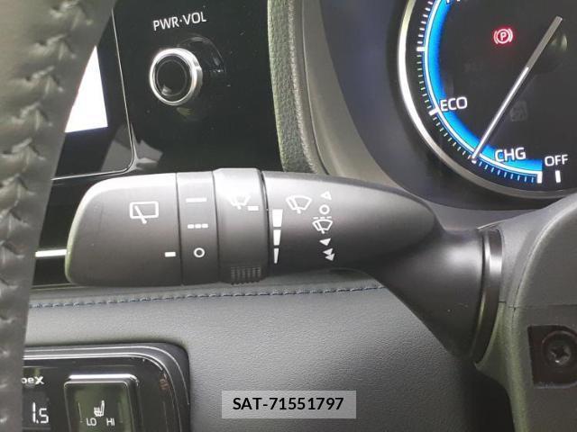 Toyota VOXY 2024-04 8056219-15