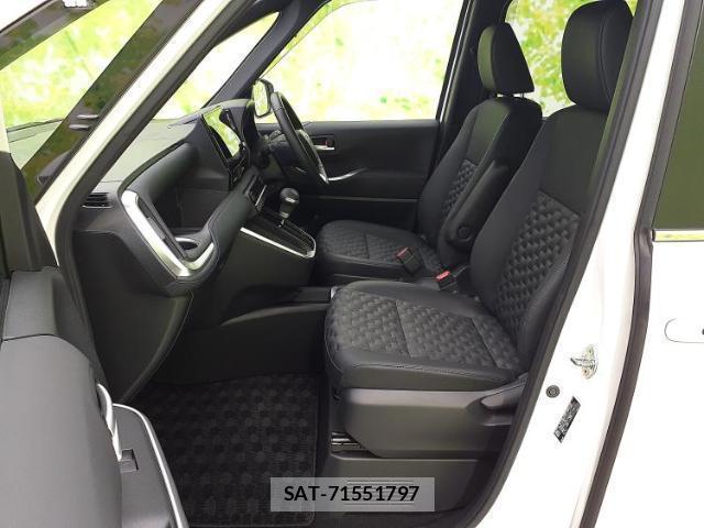 Toyota VOXY 2024-04 8056219-6