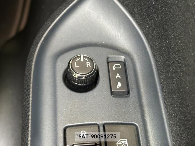 Toyota VOXY 2014-05 8056286-11