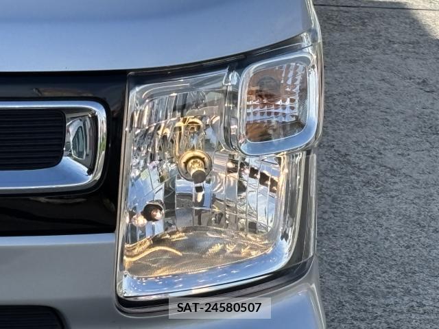 Suzuki WAGON R 2022-11 8054141-15