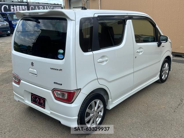 Suzuki WAGON R 2017-12 8054493-9