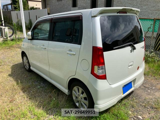 Suzuki WAGON R 2011-10 8055106-13