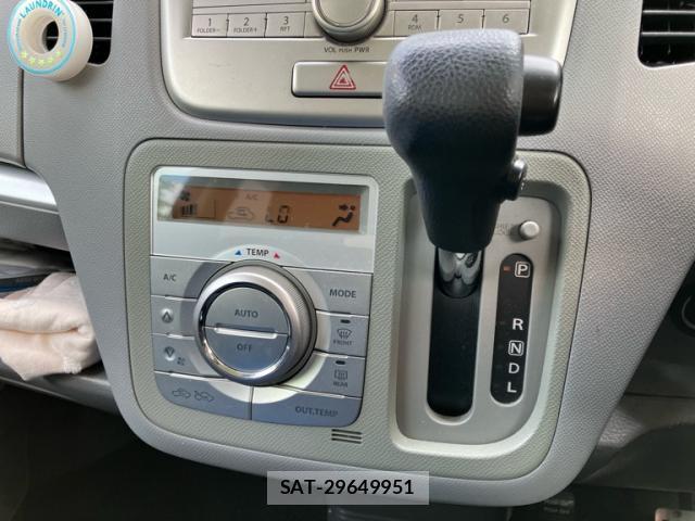 Suzuki WAGON R 2011-10 8055106-16