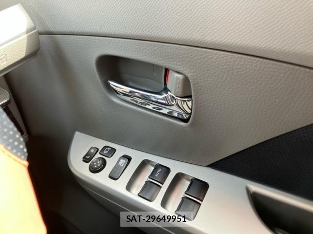 Suzuki WAGON R 2011-10 8055106-18