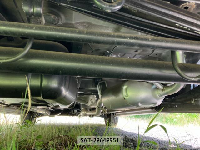 Suzuki WAGON R 2011-10 8055106-3