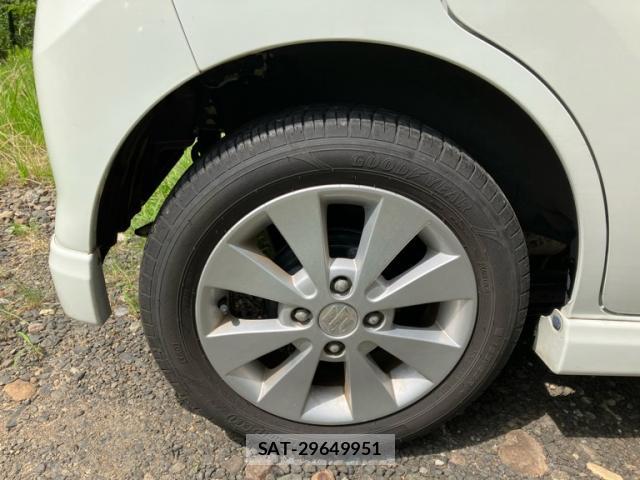 Suzuki WAGON R 2011-10 8055106-7