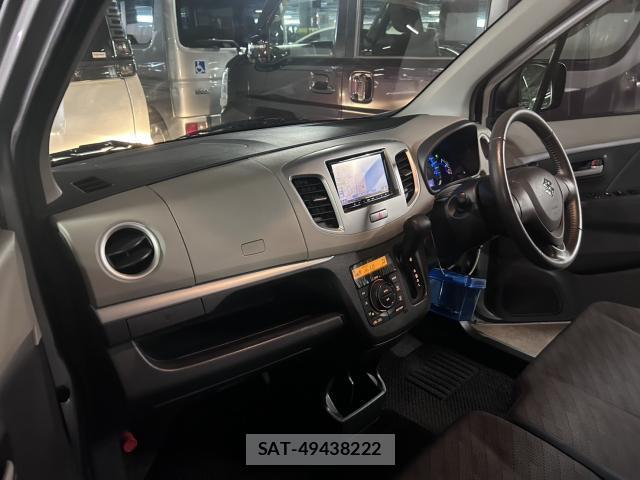 Suzuki WAGON R 2013-07 8055641-8