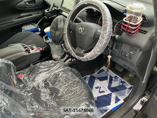 Toyota WISH 2015-11 8054298-14