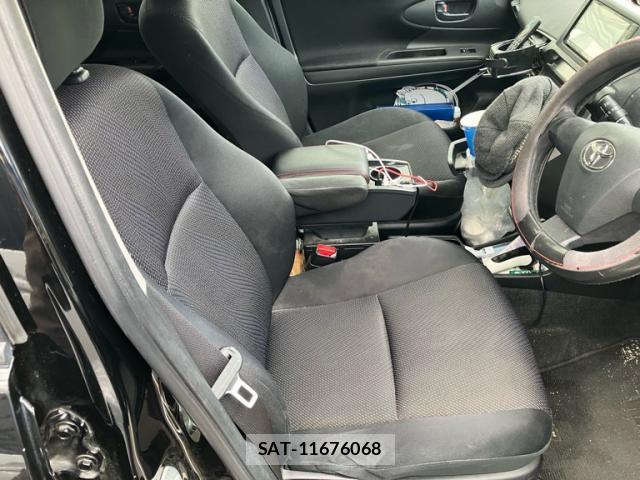 Toyota WISH 2015-11 8054298-9