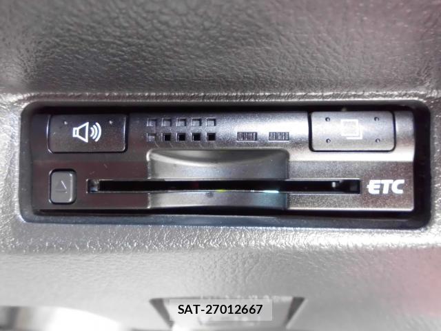 Toyota WISH 2011-07 8054360-10