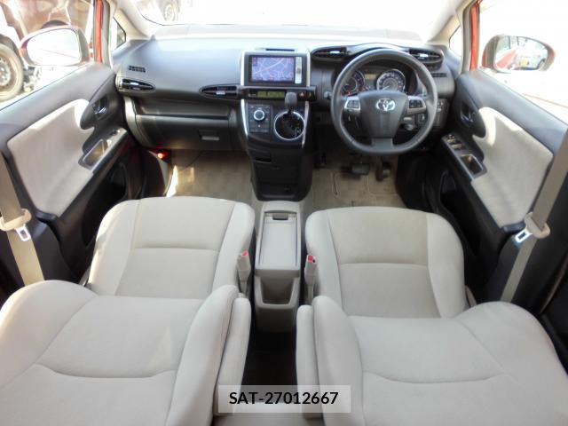 Toyota WISH 2011-07 8054360-2