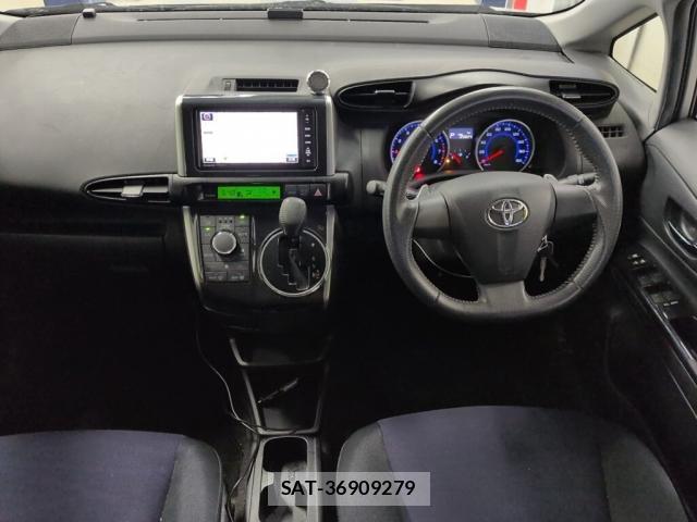 Toyota WISH 2016-05 8054698-2