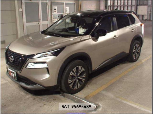 Nissan X-TRAIL 2024-08 8053354-4