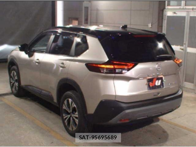Nissan X-TRAIL 2024-08 8053354-5