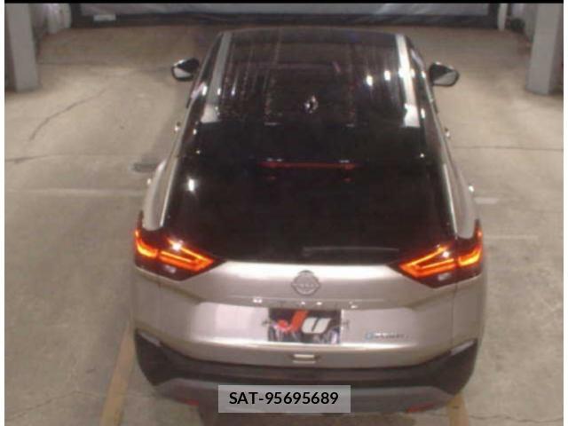 Nissan X-TRAIL 2024-08 8053354-6