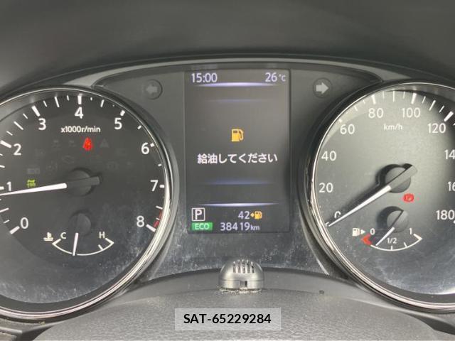 Nissan X-TRAIL 2018-02 8053576-13