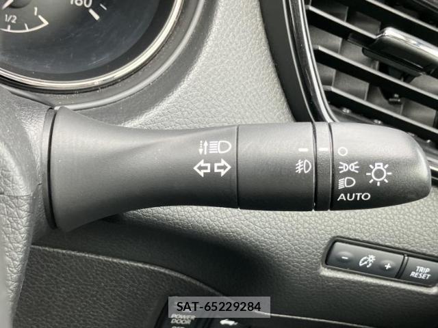 Nissan X-TRAIL 2018-02 8053576-15