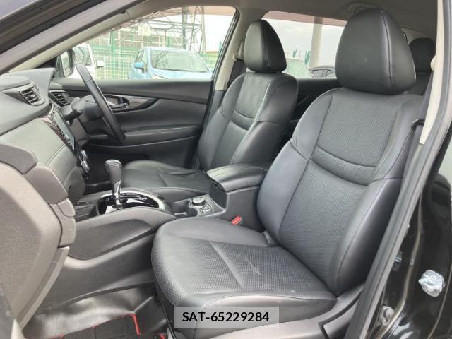 Nissan X-TRAIL 2018-02 8053576-6