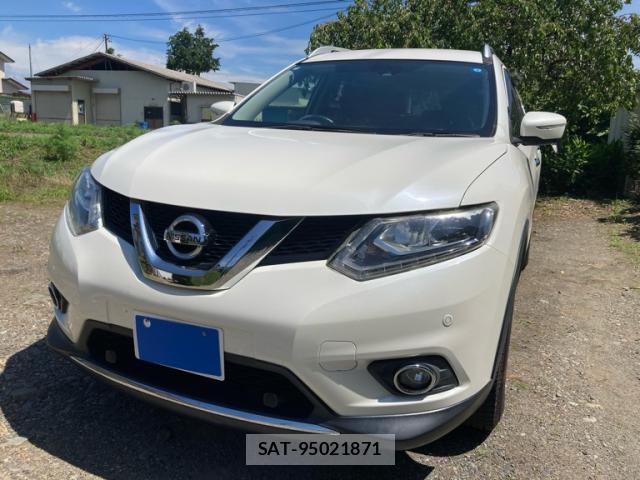 Nissan X-TRAIL 2017-01 8053955-1