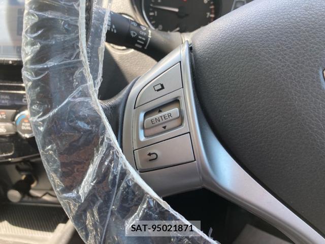 Nissan X-TRAIL 2017-01 8053955-15