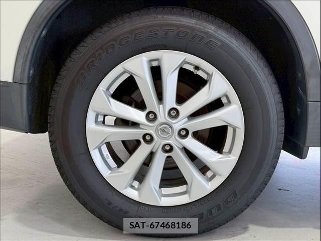Nissan X-TRAIL 2017-05 8054094-6