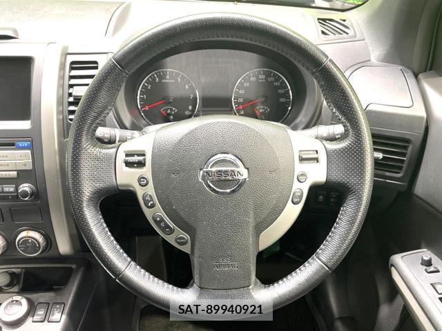 Nissan X-TRAIL 2012-12 8054172-17