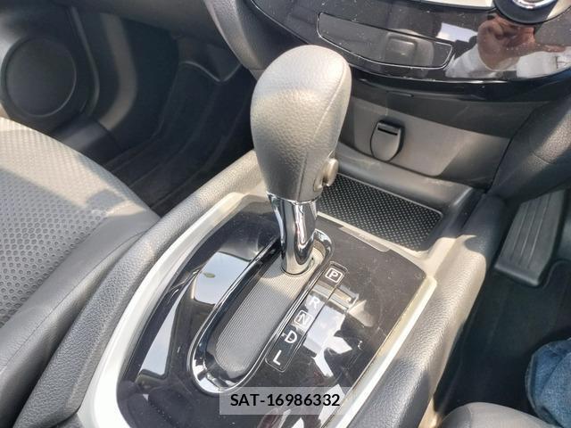 Nissan X-TRAIL 2016-04 8054198-10
