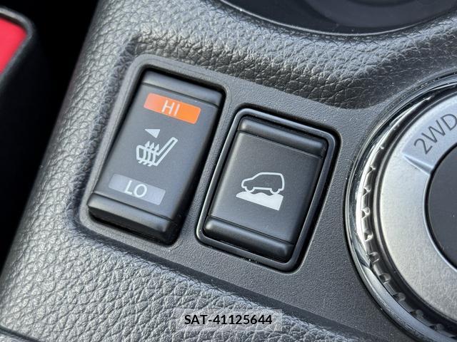 Nissan X-TRAIL 2018-04 8054976-11