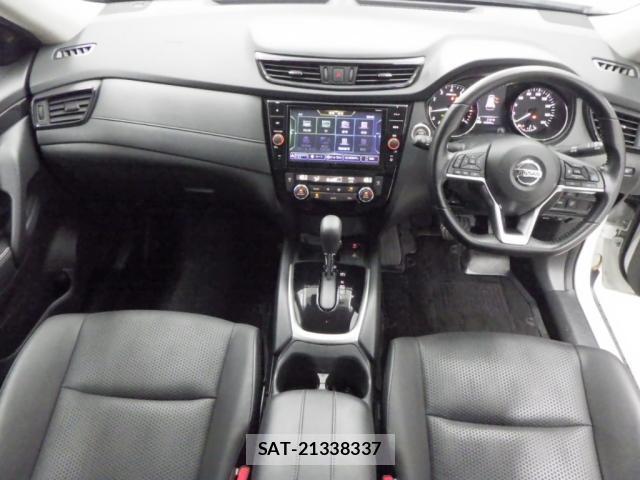 Nissan X-TRAIL 2020-06 8055396-2