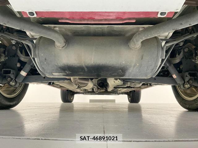 Nissan X-TRAIL 2017-08 8055545-10