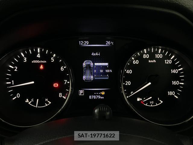 Nissan X-TRAIL 2017-07 8055548-11