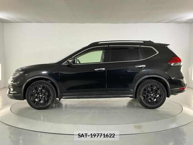 Nissan X-TRAIL 2017-07 8055548-3