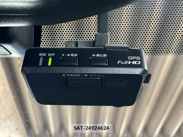Nissan X-TRAIL 2017-09 8055555-18