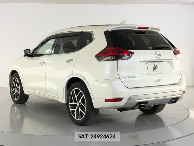 Nissan X-TRAIL 2017-09 8055555-4