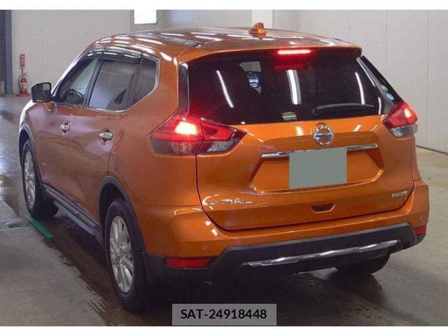 Nissan X-TRAIL 2017-09 8055579-1