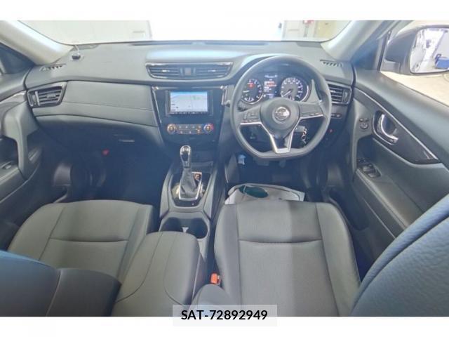 Nissan X-TRAIL 2022-05 8055597-2